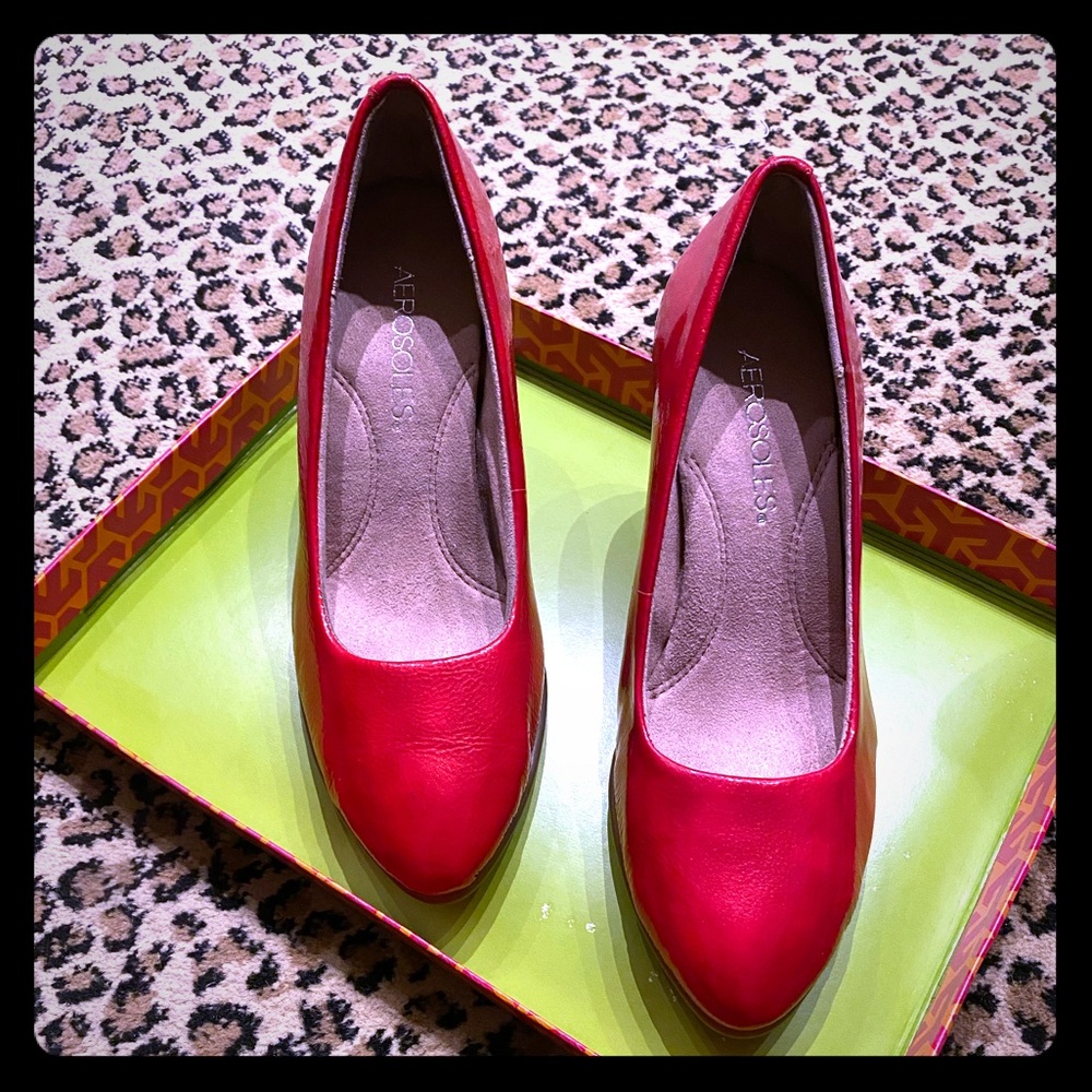 🔥SALE Aerosoles NWOT fashion red comfort heel 5.5